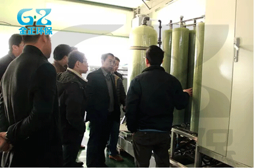 培訓后，DTRO膜代理商集體參觀工廠設備組裝